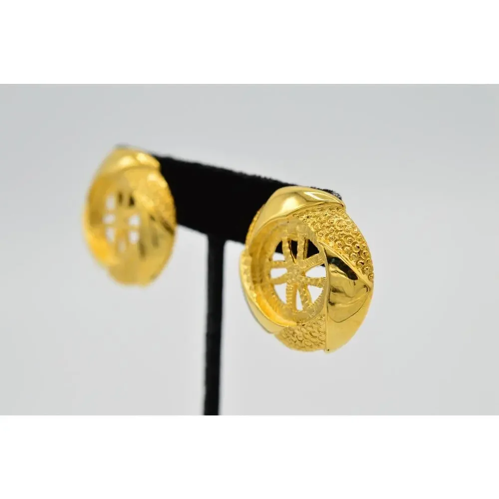Vintage Chunky Earrings Brushed Gold Tone Nautical Round Wheel NOS 1980s 9L